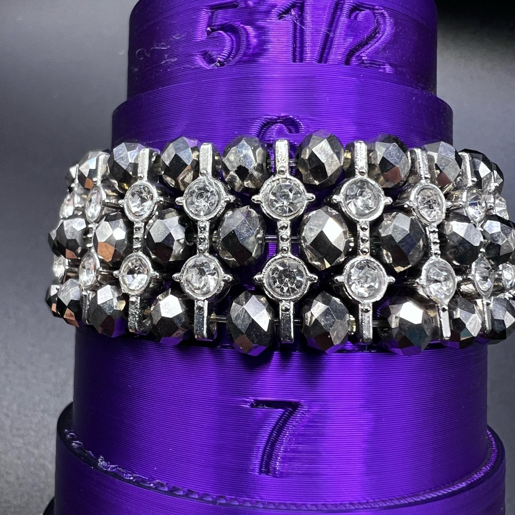 Sparkly Gun Metal Grey Silver Crystal Bracelet Dark Grey Faceted Beads Stretch